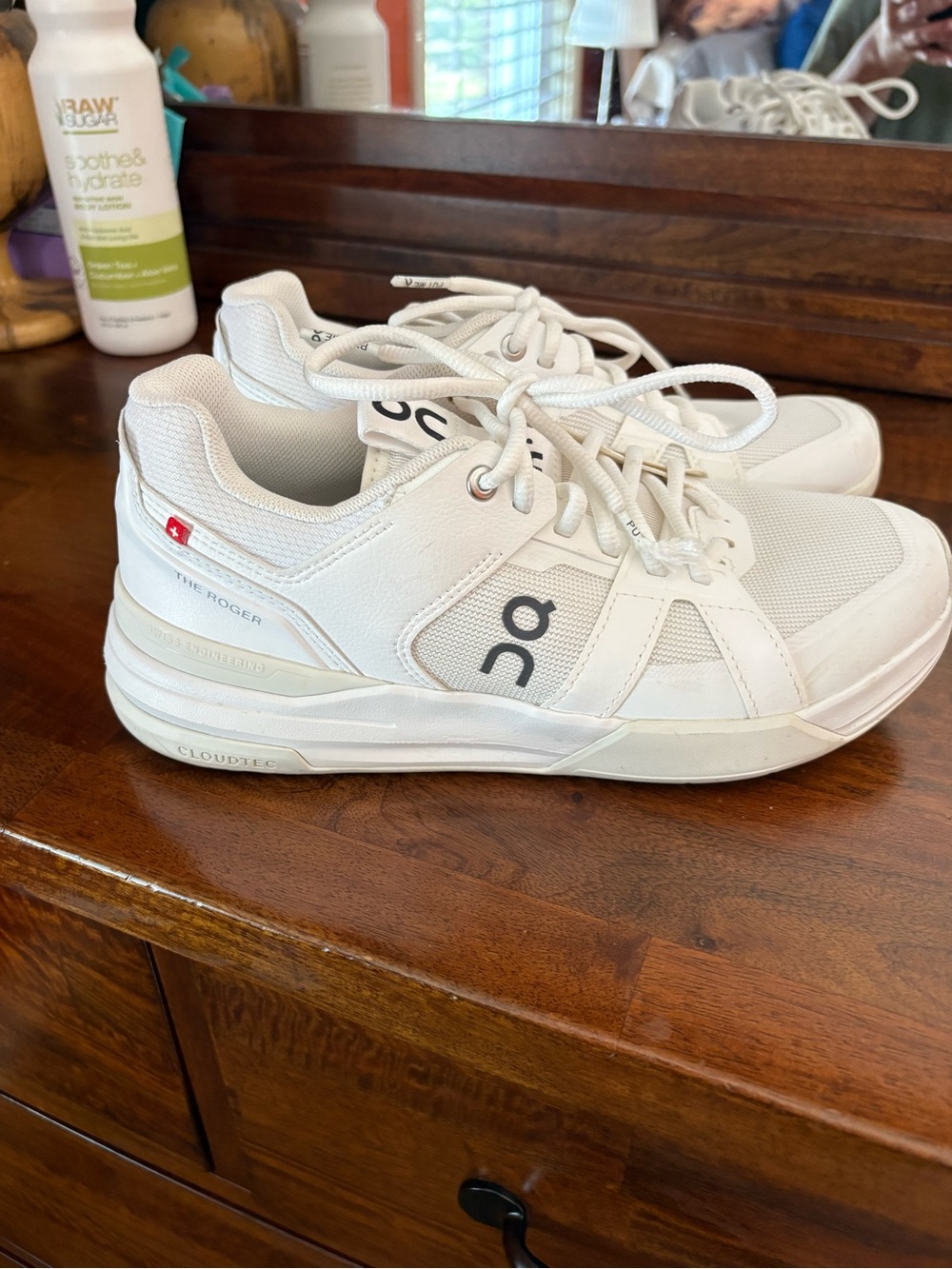 On Women's The Roger Clubhouse Pro Shoes White  Size 8